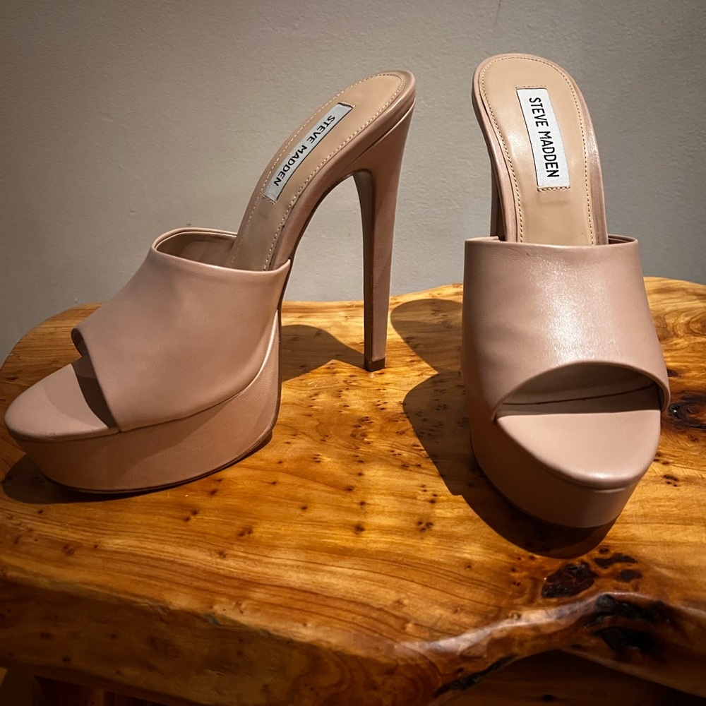 Steve Madden Women's Identity Platform Slide Heels - Blush size 8.5